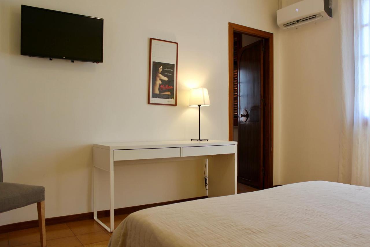 Gli Artisti Apartments & Rooms Bagheria Exterior foto